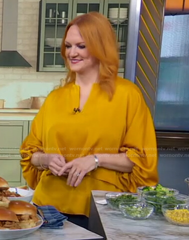 Ree Drummond’s yellow balloon sleeve top on Good Morning America