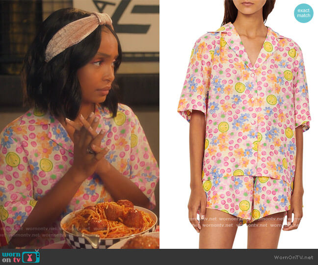 Sandro Livia Printed Pajama Shirt worn by Zoey Johnson (Yara Shahidi) on Grown-ish