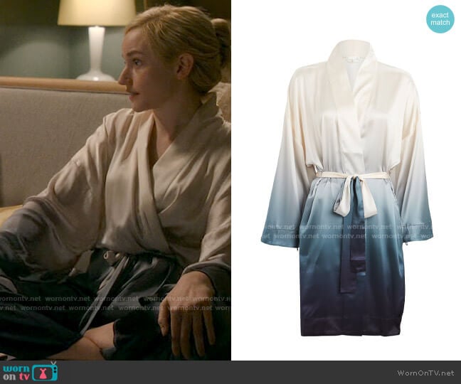 Skin Ombré Silk Robe worn by Anna Delvey (Julia Garner) on Inventing Anna