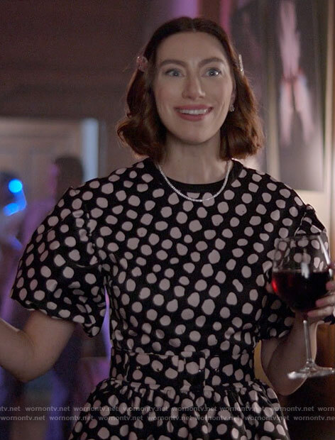 Stephanie’s polka dot puff sleeve dress on Single Drunk Female