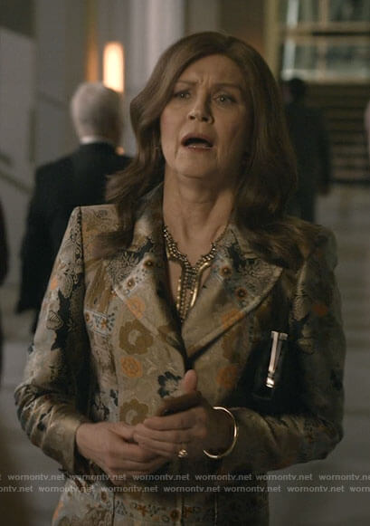 Vivian’s floral coat on Good Sam