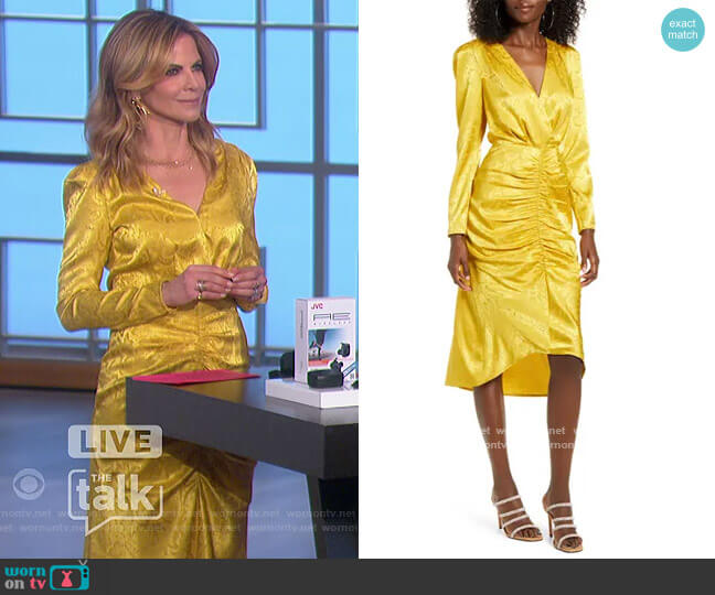 WayF Ronnie Ruched Long Sleeve Midi Dress worn by Natalie Morales on The Talk