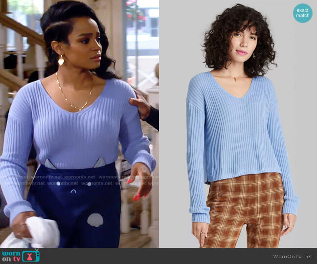 Wild Fable V-Neck Rib Knit Pullover Sweater in Azure worn by Randi (Kyla Pratt) on Call Me Kat