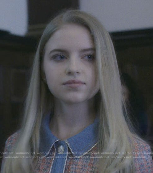 Young Anna’s pink button front dress on Inventing Anna