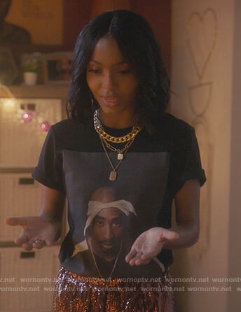 Zoey’s tupac graphic tee on Grown-ish