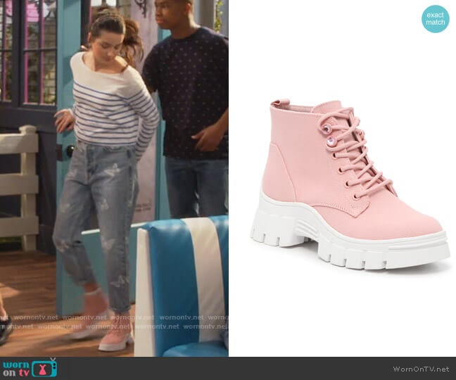 Guess Hedya Boot worn by Lex (Jules LeBlanc) on Side Hustle