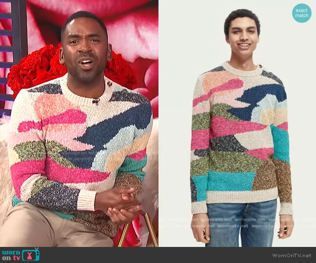 Scotch and Soda Melange crewneck sweater worn by Justin Sylvester on E! News