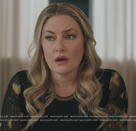 Alice’s black printed sleeve top on Riverdale