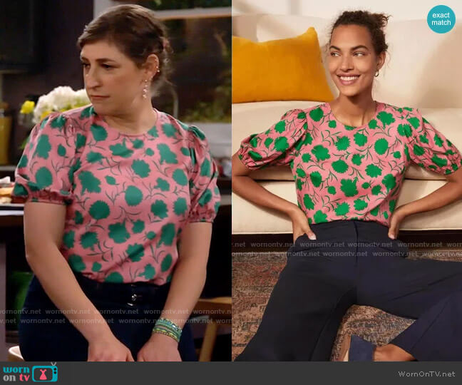 Boden Adriana Puff Sleeve Top in Pink Lemonade Leafy Bud worn by Kat Silver (Mayim Bialik) on Call Me Kat