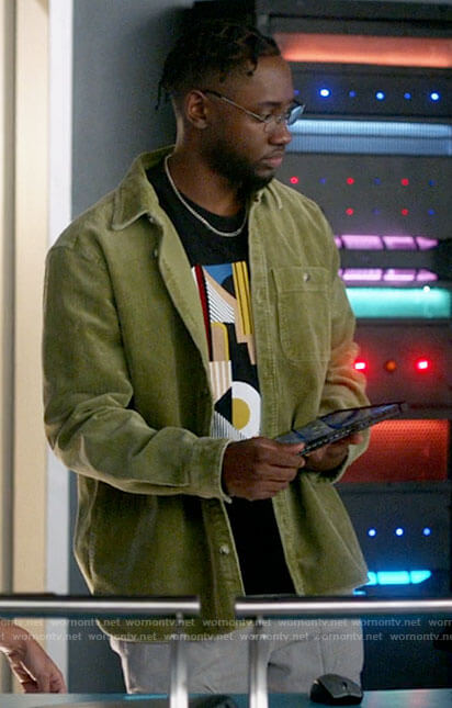 Chester’s green corduroy shirt on The Flash