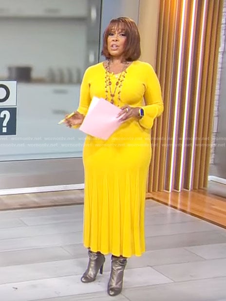 Gayle King’s yellow ribbed pleated midi dress on CBS Mornings