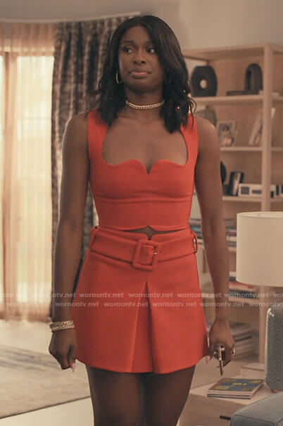 Hilary’s red crop top and skirt set on Bel-Air