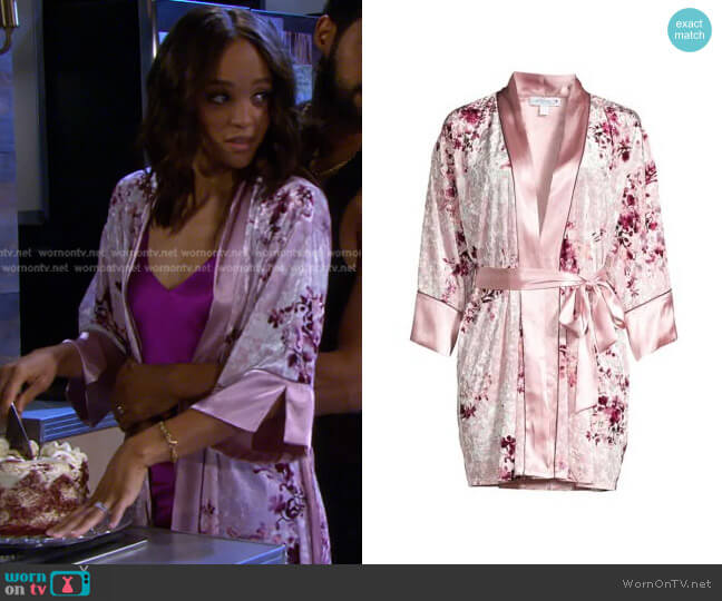 In Bloom Alpine Floral Crushed Velvet Robe worn by Lani Price (Sal Stowers) on Days of our Lives