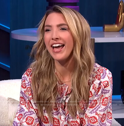 Jackie Schimmel’s floral blouse on E! News Nightly Pop