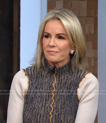 Jennifer’s gret and white ribbed sweater on Good Morning America