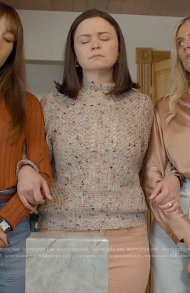 Jodie’s speckled sweater on Pivoting