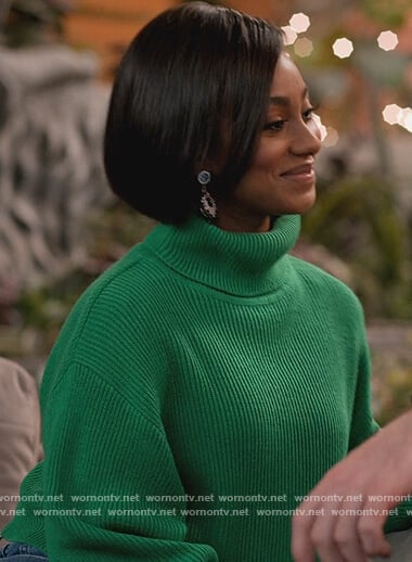 Jojo’s green cropped sweater on Home Economics