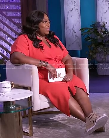 Loni’s red short sleeve wrap dress on The Real