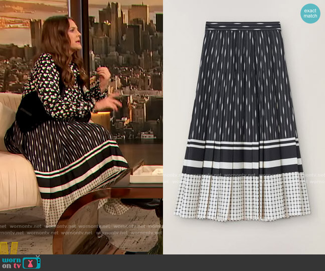Loro Piana Christie Galleria Skirt worn by Drew Barrymore on The Drew Barrymore Show