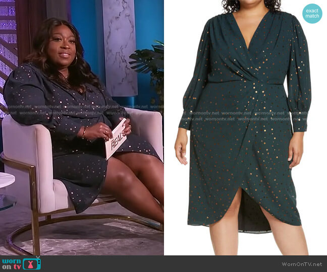 Maggy London Foil Dot Long Sleeve Georgette Midi Dress worn by Loni Love on The Real