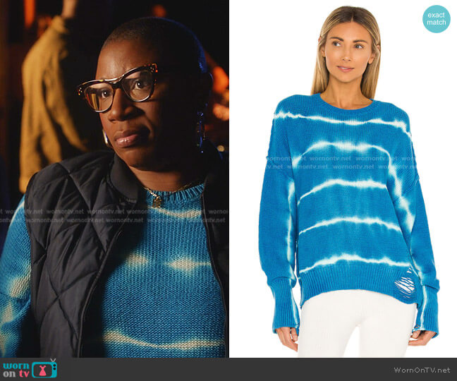 NSF Annabelle Boyfriend Slouchy Sweater worn by Henrietta Wilson (Aisha Hinds) on 9-1-1