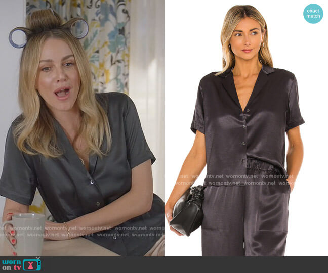 Rails Maui Top worn by Laura Baker (Monet Mazur) on All American