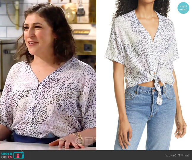Rails Thea Top in Rainbow Cheetah worn by Kat Silver (Mayim Bialik) on Call Me Kat