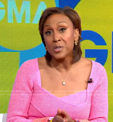 Robin’s pink ribbed knit dress on Good Morning America