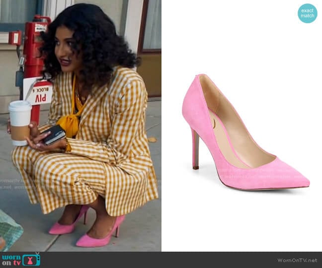 Sam Edelman Hazel Pump in Pink Confetti worn by Mikaela Shaw (Vella Lovell) on Mr Mayor