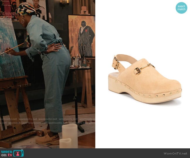 Sam Edelman Hilda Clog worn by Vivian Banks (Cassandra Freeman) on Bel-Air