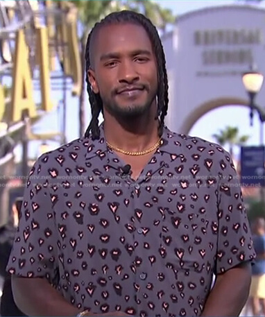 Scott’s grey heart print shirt on Access Hollywood