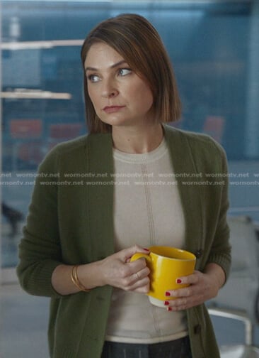 Taylor’s green cardigan on Bull