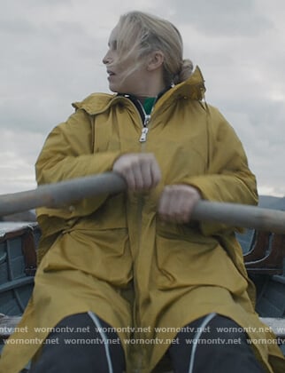 Villanelle’s yellow rain coat on Killing Eve