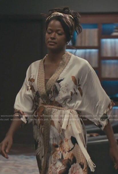 Vivian’s floral and bird print robe on Bel-Air