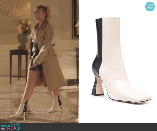 Wandler Isa leather ankle boots worn by Amanda Carrington (Eliza Bennett) on Dynasty