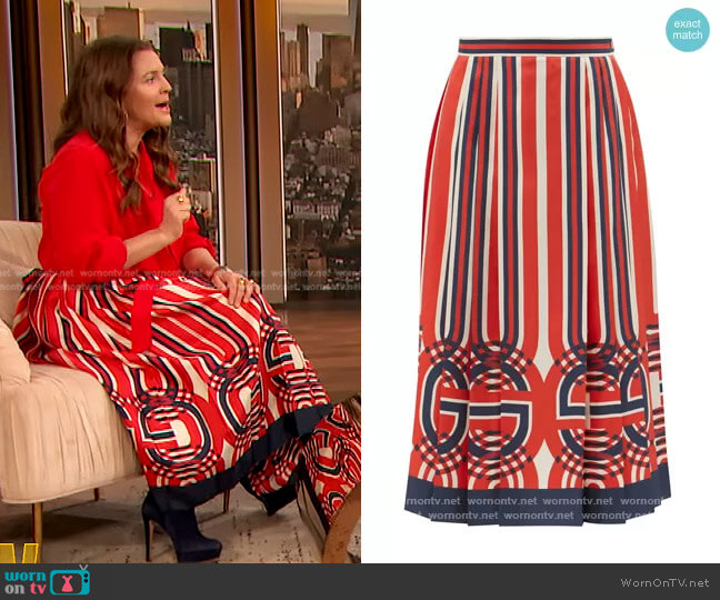 Gucci GG-print box-pleated silk-twill midi skirt worn by Drew Barrymore on The Drew Barrymore Show