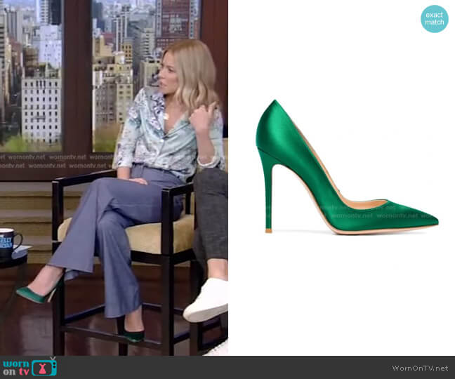 Gianvito Rossi Satin Pumps worn by Kelly Ripa on Live with Kelly and Mark