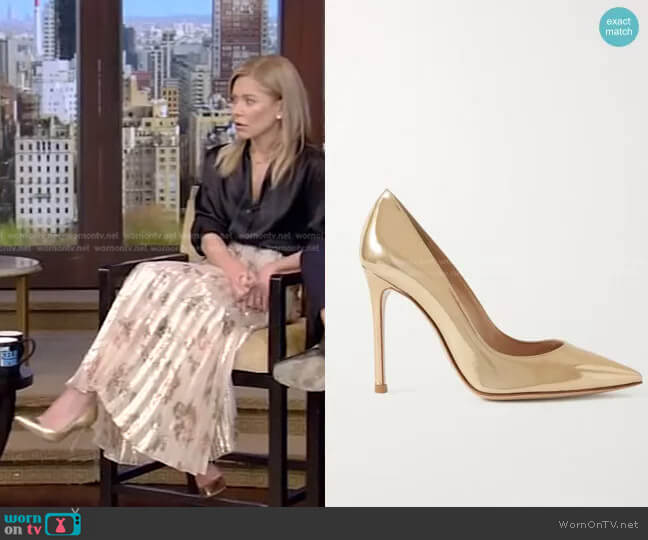 Gianvito Rossi Gianvito 105 Metallic Leather Pumps worn by Kelly Ripa on Live with Kelly and Mark