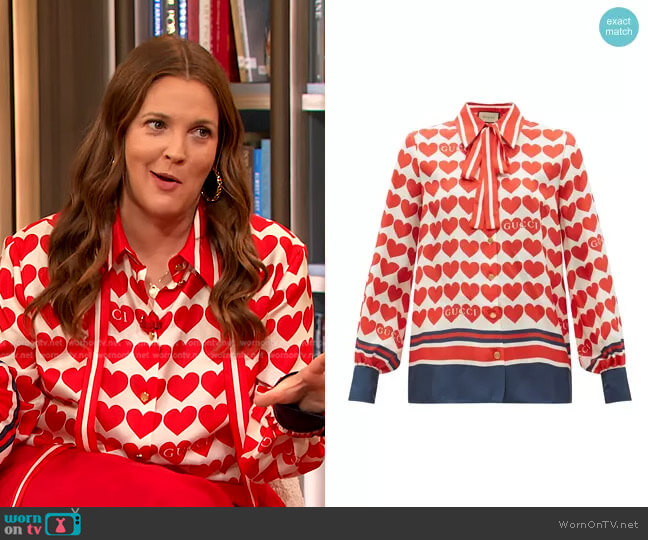 Gucci Heart-print silk-twill blouse worn by Drew Barrymore on The Drew Barrymore Show