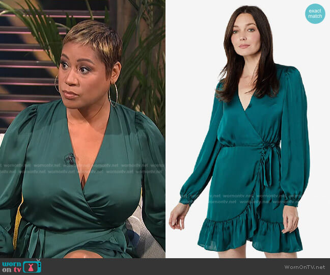 One33 Social Silk V-Neck Tie Dress worn by Monique Kelley on E! News