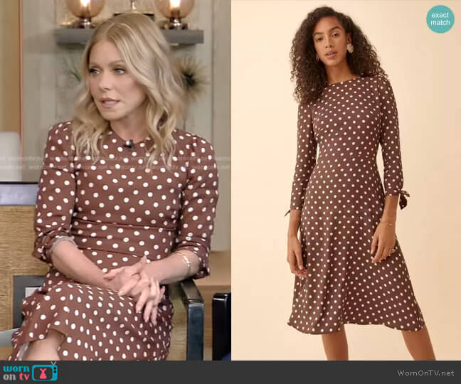 Reformation Port Dress in Au Lait worn by Kelly Ripa on Live with Kelly and Mark