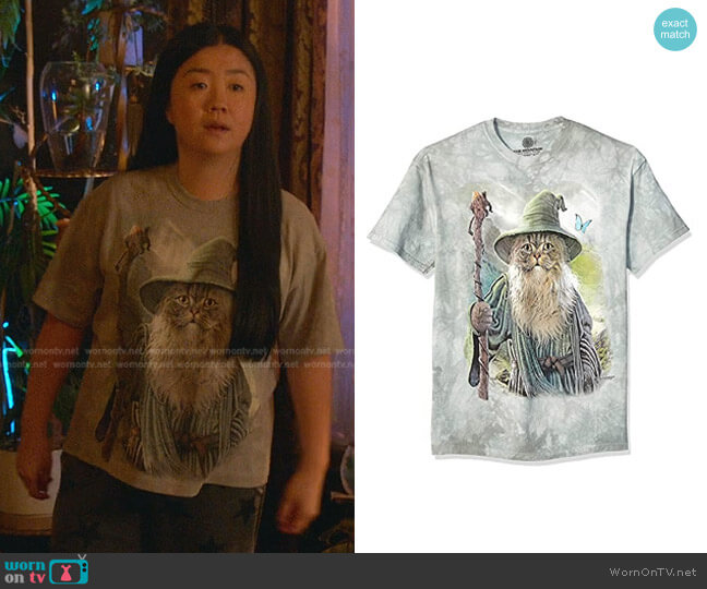 The Mountain Catdalf Print T-Shirt worn by Alice Kwan (Sherry Cola) on Good Trouble
