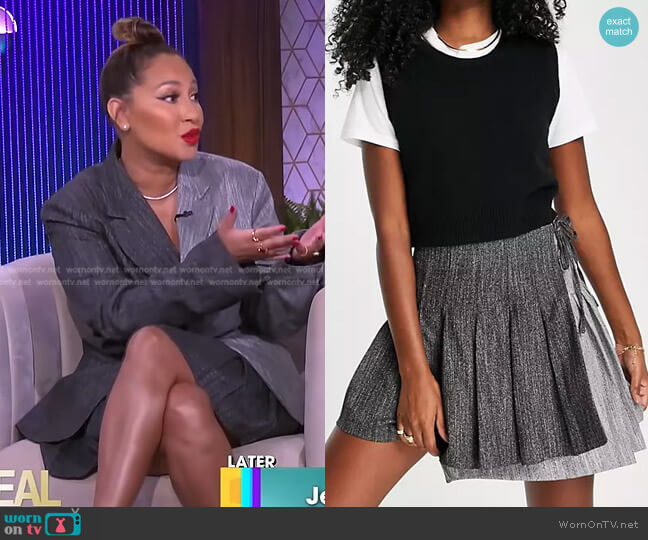 Topshop Half and Half Pleated Mini Skirt in gray worn by Adrienne Houghton on The Real