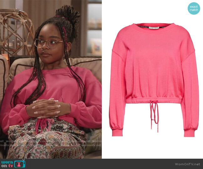Alice + Olivia Bernetta cropped fleece sweatshirt worn by Diane Johnson (Marsai Martin) on Black-ish