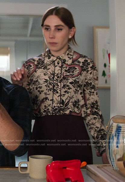 Annie’s floral and snake print blouse on The Flight Attendant
