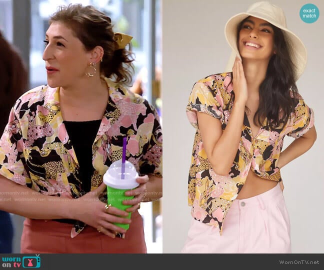 Maeve Printed Buttondown Surf Shirt in Pink Combo worn by Kat Silver (Mayim Bialik) on Call Me Kat