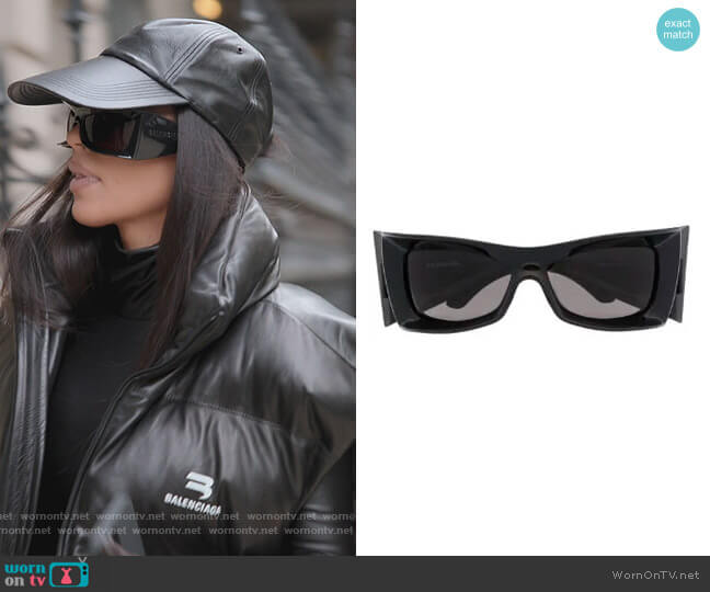 Balenciaga BB0156S rectangle-frame sunglasses worn by Kim Kardashian (Kim Kardashian) on The Kardashians