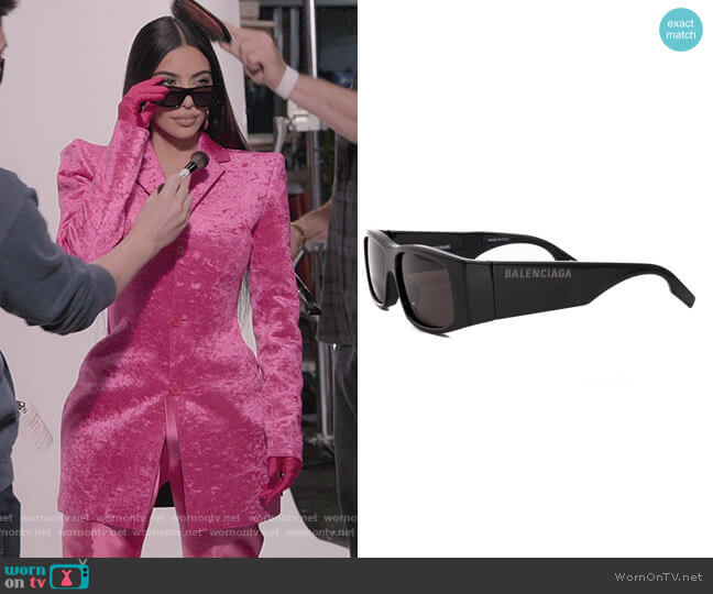 Balenciaga Rectangle Sunglasses worn by Kim Kardashian (Kim Kardashian) on The Kardashians