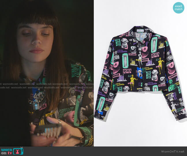Bershka Cropped Printed Shirt worn by Mencia Blanco (Martina Cariddi) on Elite