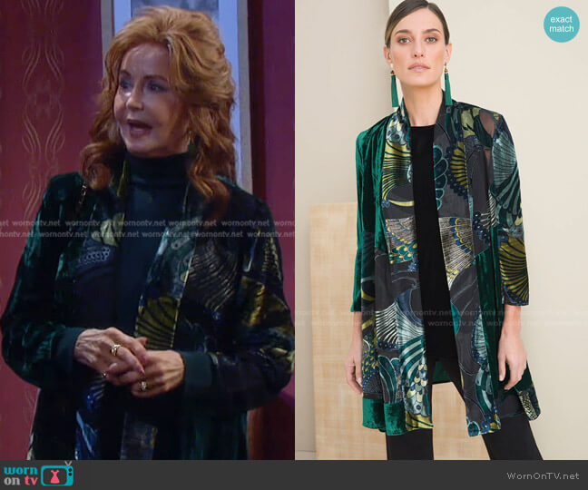 Chicos Travelers Velvet Peacock-Print Kimono worn by Maggie Horton (Suzanne Rogers) on Days of our Lives